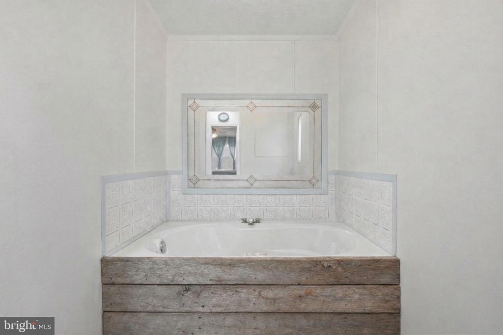 12913 W CATHARPIN RD, SPOTSYLVANIA, Virginia 22551, 3 Bedrooms Bedrooms, ,2 BathroomsBathrooms,Residential,12913 W CATHARPIN RD,VASP2039648 MLS # VASP2039648