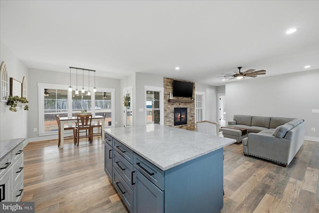 34 LISCARNE LN, AMISSVILLE, Virginia 20106, 5 Bedrooms Bedrooms, ,4 BathroomsBathrooms,Residential,34 LISCARNE LN,VARP2002512 MLS # VARP2002512