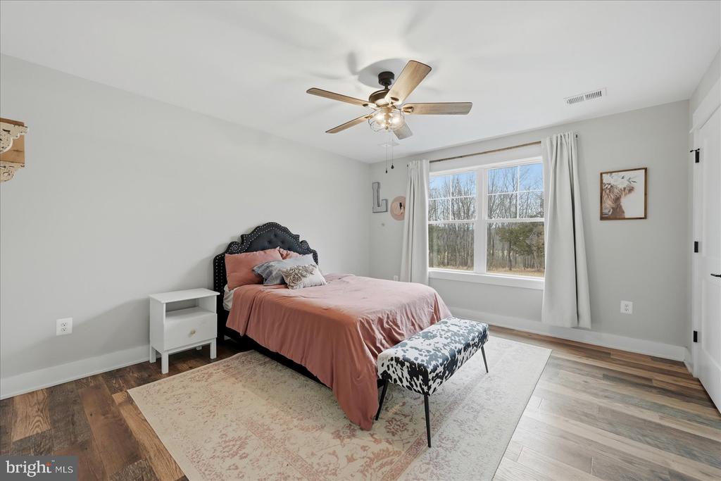 34 LISCARNE LN, AMISSVILLE, Virginia 20106, 5 Bedrooms Bedrooms, ,4 BathroomsBathrooms,Residential,34 LISCARNE LN,VARP2002512 MLS # VARP2002512