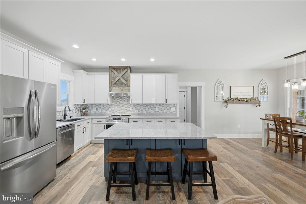 34 LISCARNE LN, AMISSVILLE, Virginia 20106, 5 Bedrooms Bedrooms, ,4 BathroomsBathrooms,Residential,34 LISCARNE LN,VARP2002512 MLS # VARP2002512