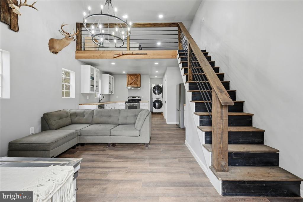 34 LISCARNE LN, AMISSVILLE, Virginia 20106, 5 Bedrooms Bedrooms, ,4 BathroomsBathrooms,Residential,34 LISCARNE LN,VARP2002512 MLS # VARP2002512