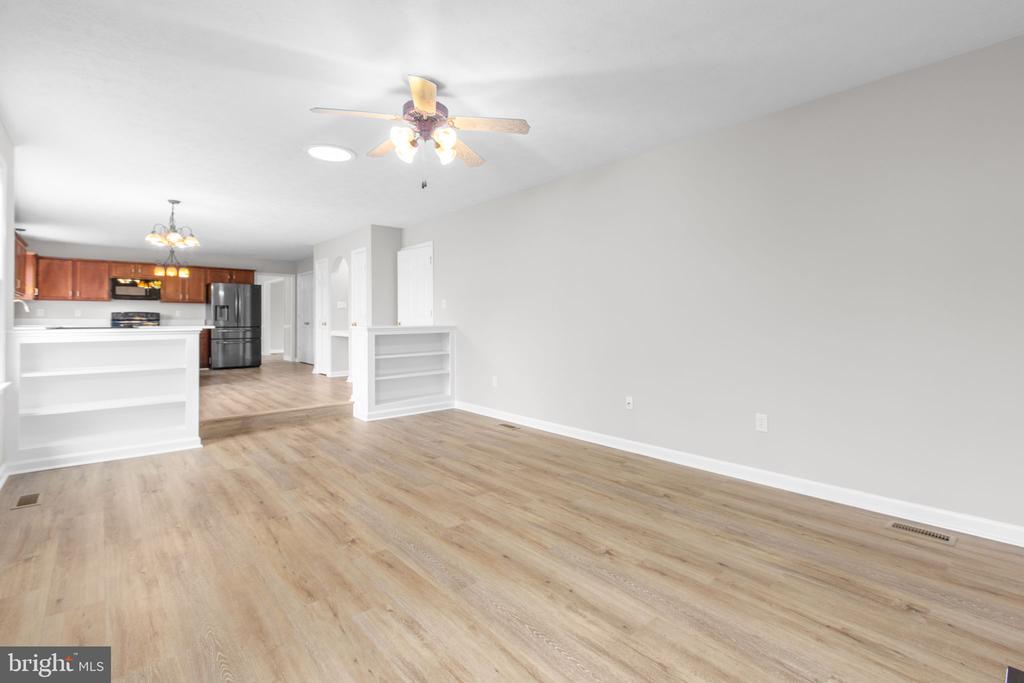 2816 OCONNOR CT, FREDERICKSBURG, Virginia 22408, 6 Bedrooms Bedrooms, ,3 BathroomsBathrooms,Residential,2816 OCONNOR CT,VASP2039508 MLS # VASP2039508