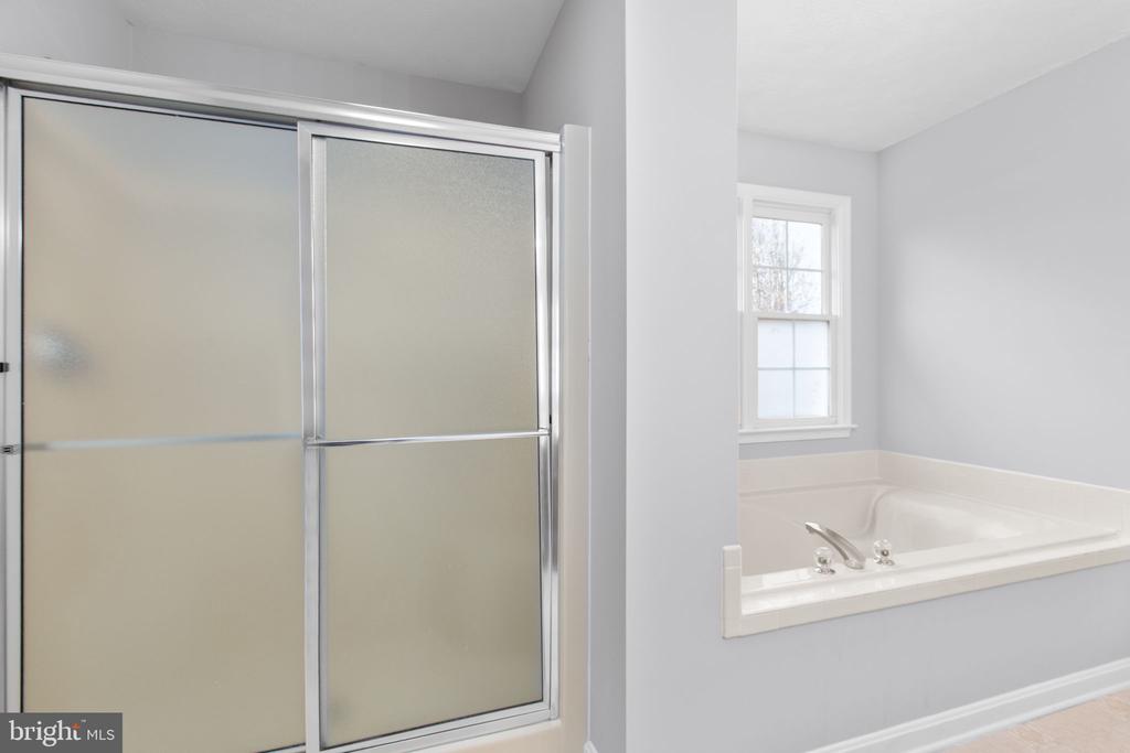 2816 OCONNOR CT, FREDERICKSBURG, Virginia 22408, 6 Bedrooms Bedrooms, ,3 BathroomsBathrooms,Residential,2816 OCONNOR CT,VASP2039508 MLS # VASP2039508