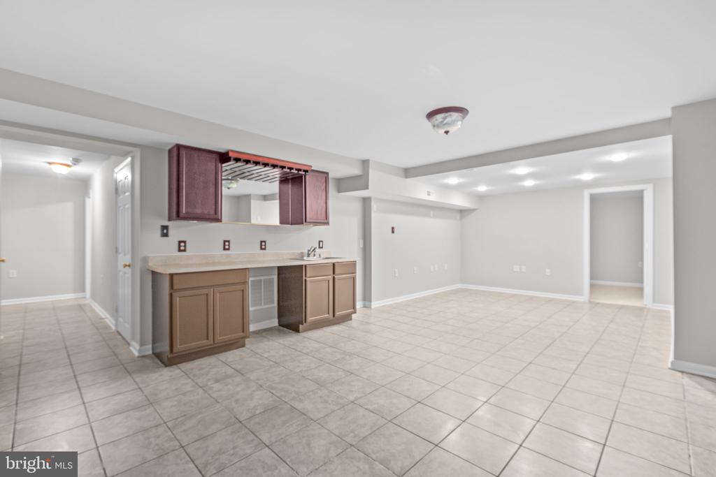 2816 OCONNOR CT, FREDERICKSBURG, Virginia 22408, 6 Bedrooms Bedrooms, ,3 BathroomsBathrooms,Residential,2816 OCONNOR CT,VASP2039508 MLS # VASP2039508