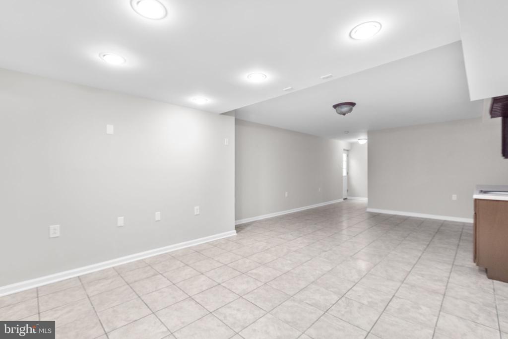 2816 OCONNOR CT, FREDERICKSBURG, Virginia 22408, 6 Bedrooms Bedrooms, ,3 BathroomsBathrooms,Residential,2816 OCONNOR CT,VASP2039508 MLS # VASP2039508