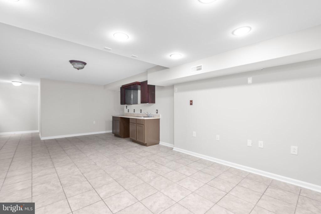 2816 OCONNOR CT, FREDERICKSBURG, Virginia 22408, 6 Bedrooms Bedrooms, ,3 BathroomsBathrooms,Residential,2816 OCONNOR CT,VASP2039508 MLS # VASP2039508