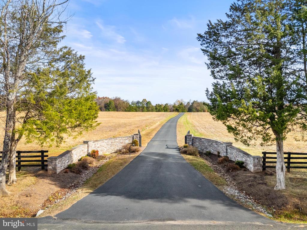 8485 ROGUES RD, WARRENTON, Virginia, 4 Bedrooms Bedrooms, ,4 BathroomsBathrooms,Residential,8485 ROGUES RD,VAFQ2019624 MLS # VAFQ2019624 8485 ROGUES RD, WARRENTON, Virginia, 4 Bedrooms Bedrooms, ,4 BathroomsBathrooms,Residential,8485 ROGUES RD,VAFQ2019624 MLS # VAFQ2019624