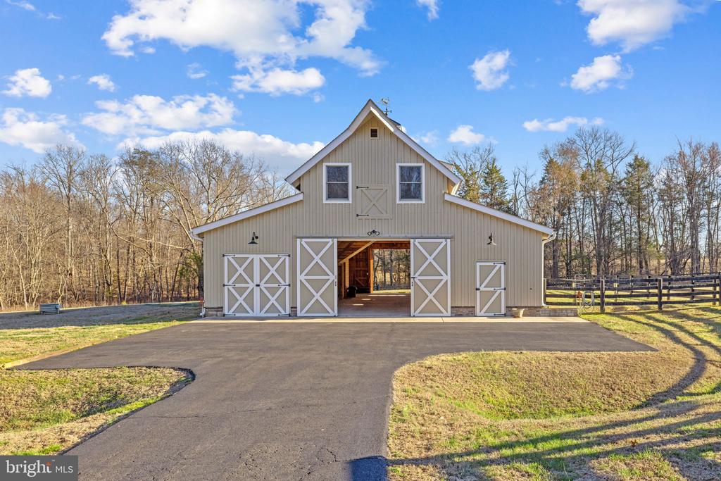 8485 ROGUES RD, WARRENTON, Virginia, 4 Bedrooms Bedrooms, ,4 BathroomsBathrooms,Residential,8485 ROGUES RD,VAFQ2019624 MLS # VAFQ2019624 8485 ROGUES RD, WARRENTON, Virginia, 4 Bedrooms Bedrooms, ,4 BathroomsBathrooms,Residential,8485 ROGUES RD,VAFQ2019624 MLS # VAFQ2019624