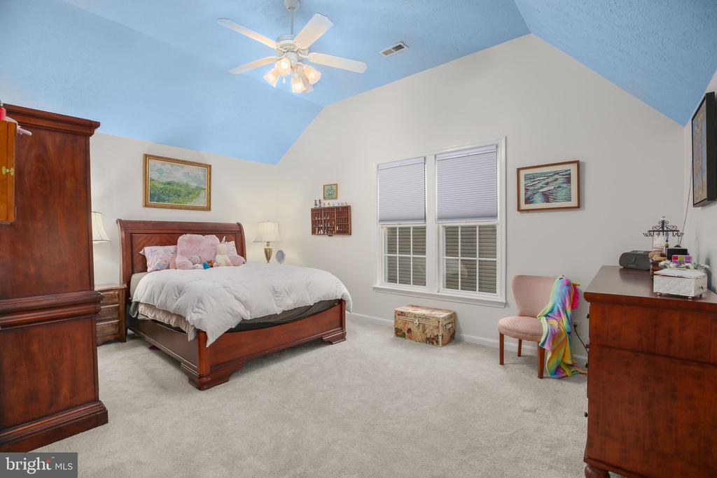 10215 NAPOLEON ST, FREDERICKSBURG, Virginia 22408, 4 Bedrooms Bedrooms, ,3 BathroomsBathrooms,Residential,10215 NAPOLEON ST,VASP2039988 MLS # VASP2039988