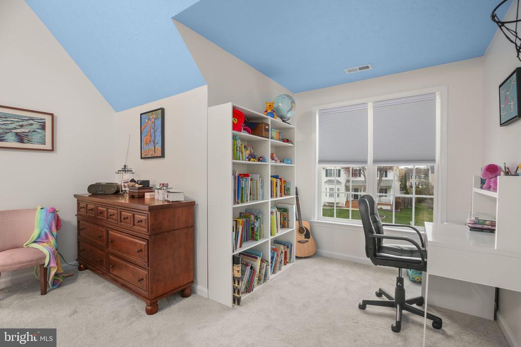 10215 NAPOLEON ST, FREDERICKSBURG, Virginia 22408, 4 Bedrooms Bedrooms, ,3 BathroomsBathrooms,Residential,10215 NAPOLEON ST,VASP2039988 MLS # VASP2039988