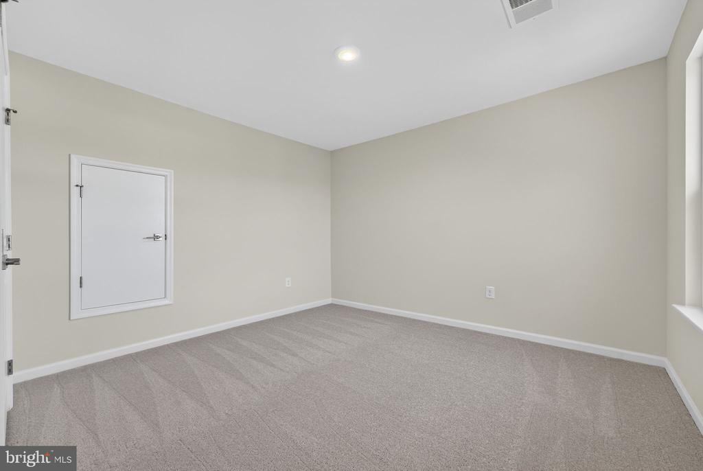 5806 SPRING ARBOR LN, FREDERICKSBURG, Virginia 22407, 3 Bedrooms Bedrooms, ,2 BathroomsBathrooms,Residential,5806 SPRING ARBOR LN,VASP2040034 MLS # VASP2040034