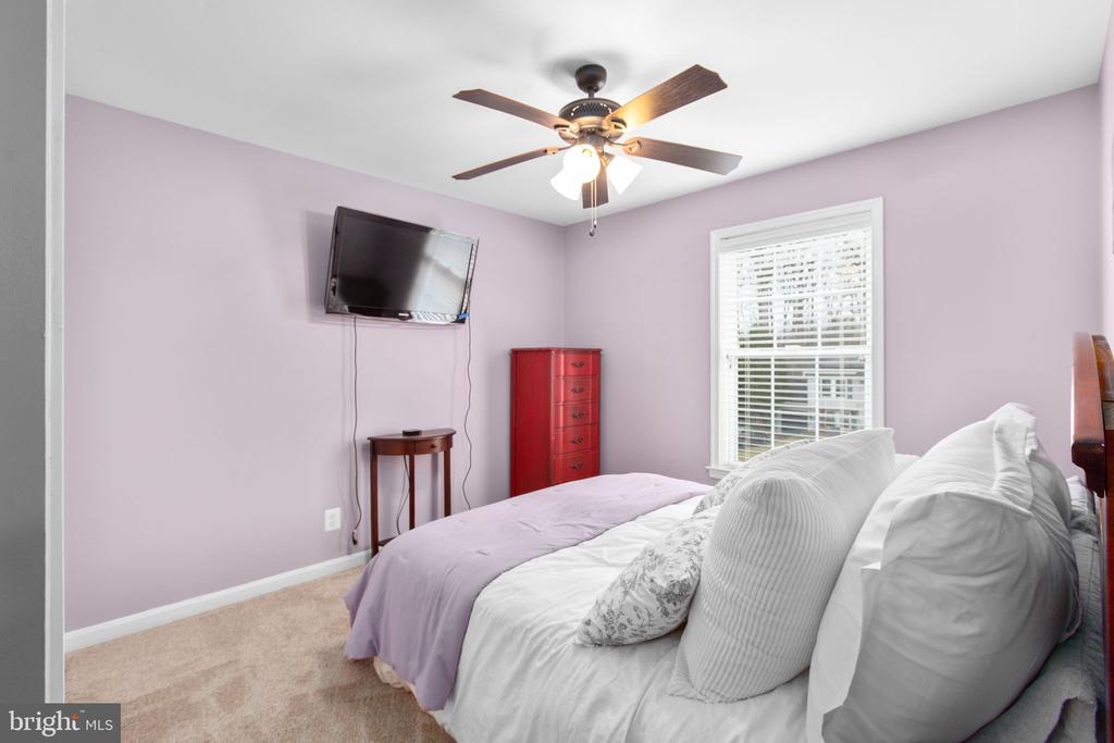 11109 SURRY WOODS CT, FREDERICKSBURG, Virginia 22407, 4 Bedrooms Bedrooms, ,4 BathroomsBathrooms,Residential,11109 SURRY WOODS CT,VASP2040076 MLS # VASP2040076