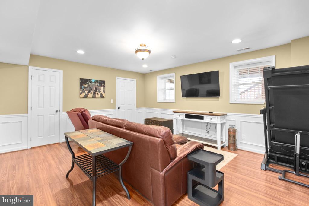 11109 SURRY WOODS CT, FREDERICKSBURG, Virginia 22407, 4 Bedrooms Bedrooms, ,4 BathroomsBathrooms,Residential,11109 SURRY WOODS CT,VASP2040076 MLS # VASP2040076