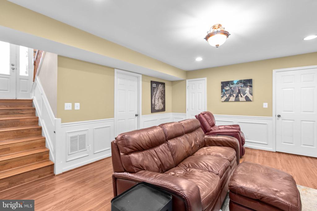 11109 SURRY WOODS CT, FREDERICKSBURG, Virginia 22407, 4 Bedrooms Bedrooms, ,4 BathroomsBathrooms,Residential,11109 SURRY WOODS CT,VASP2040076 MLS # VASP2040076