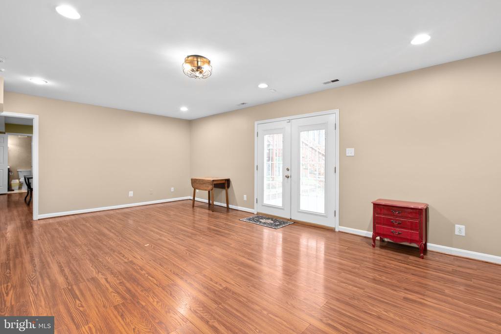 11109 SURRY WOODS CT, FREDERICKSBURG, Virginia 22407, 4 Bedrooms Bedrooms, ,4 BathroomsBathrooms,Residential,11109 SURRY WOODS CT,VASP2040076 MLS # VASP2040076