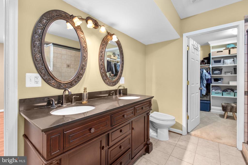 11109 SURRY WOODS CT, FREDERICKSBURG, Virginia 22407, 4 Bedrooms Bedrooms, ,4 BathroomsBathrooms,Residential,11109 SURRY WOODS CT,VASP2040076 MLS # VASP2040076