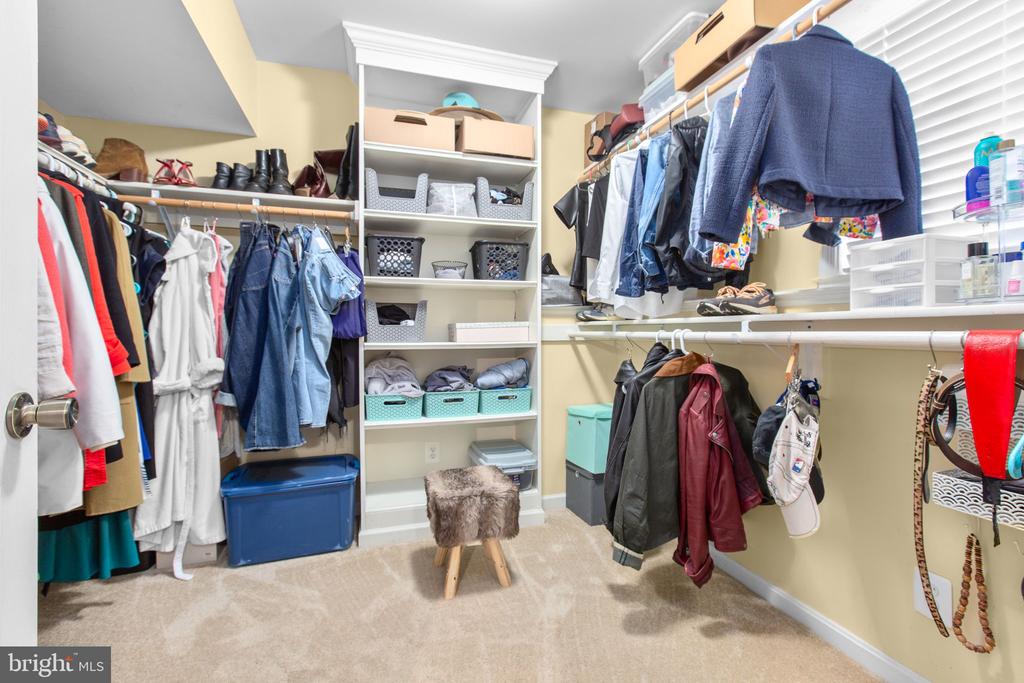 11109 SURRY WOODS CT, FREDERICKSBURG, Virginia 22407, 4 Bedrooms Bedrooms, ,4 BathroomsBathrooms,Residential,11109 SURRY WOODS CT,VASP2040076 MLS # VASP2040076