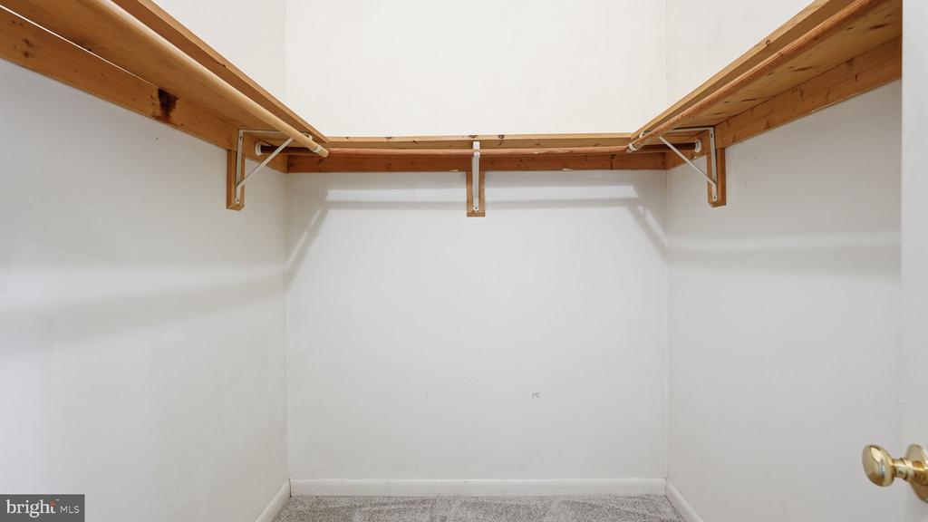 8805 PEPPERIDGE DR, SPOTSYLVANIA, Virginia 22553, 3 Bedrooms Bedrooms, ,2 BathroomsBathrooms,Residential,8805 PEPPERIDGE DR,VASP2040114 MLS # VASP2040114