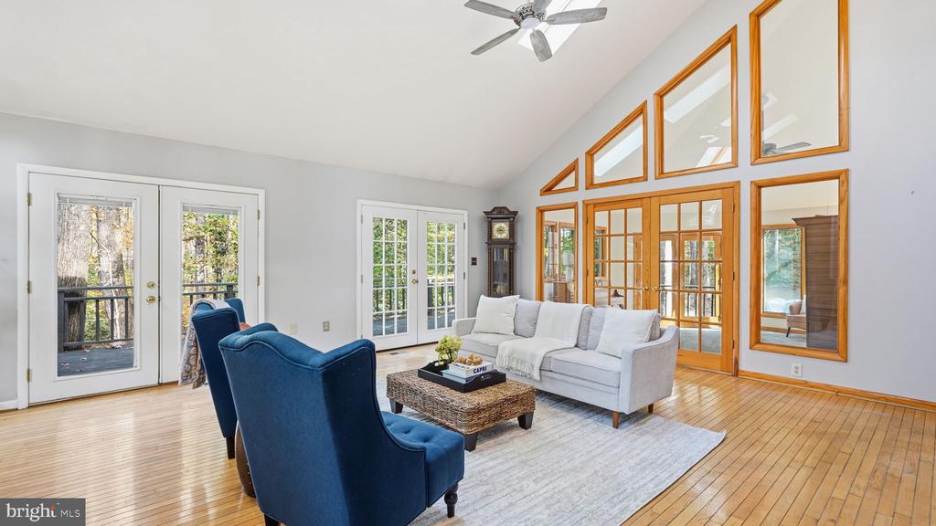 8805 PEPPERIDGE DR, SPOTSYLVANIA, Virginia 22553, 3 Bedrooms Bedrooms, ,2 BathroomsBathrooms,Residential,8805 PEPPERIDGE DR,VASP2040114 MLS # VASP2040114