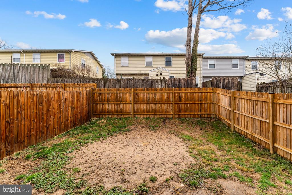 8611 HARRISON CT, MARSHALL, Virginia, 3 Bedrooms Bedrooms, ,2 BathroomsBathrooms,Residential,8611 HARRISON CT,VAFQ2020960 MLS # VAFQ2020960