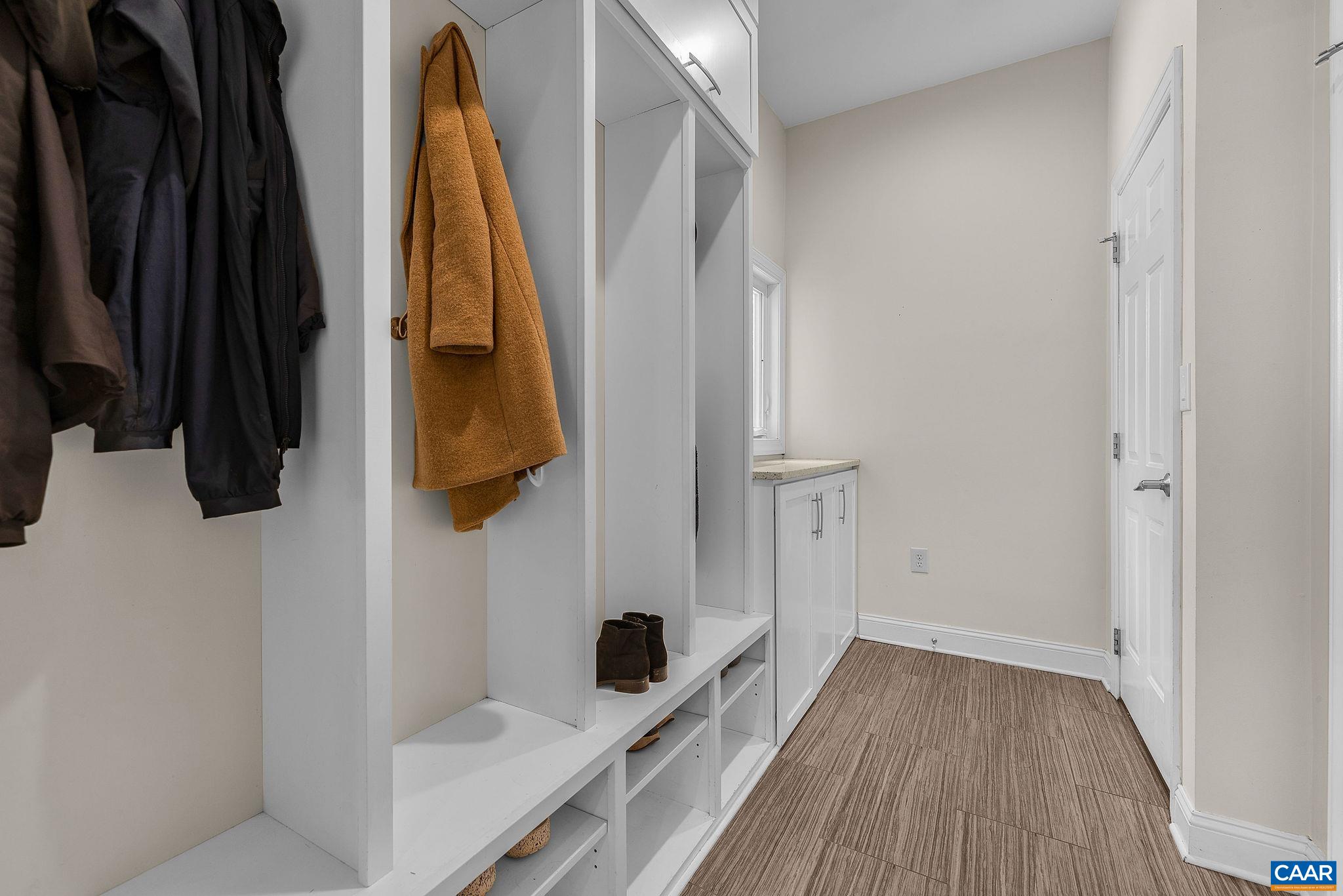 4245 WOODTHRUSH LN, BARBOURSVILLE, Virginia 22923, 5 Bedrooms Bedrooms, ,4 BathroomsBathrooms,Residential,4245 WOODTHRUSH LN,673892 MLS # 673892