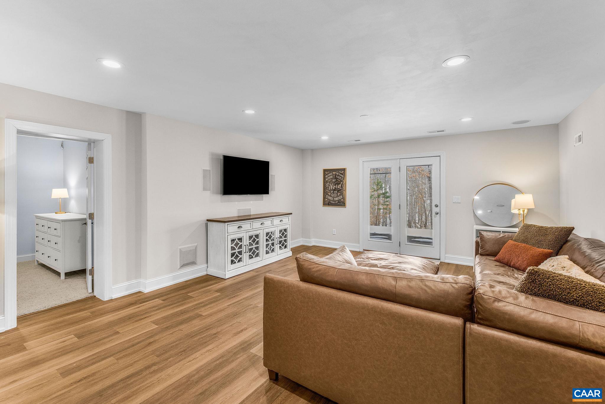 4245 WOODTHRUSH LN, BARBOURSVILLE, Virginia 22923, 5 Bedrooms Bedrooms, ,4 BathroomsBathrooms,Residential,4245 WOODTHRUSH LN,673892 MLS # 673892