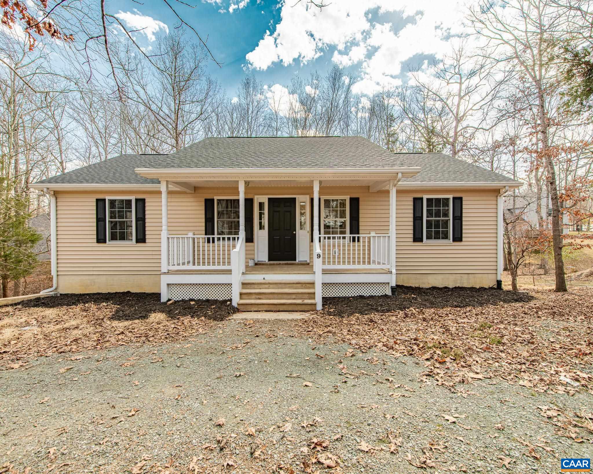 9 AMETHYST RD, PALMYRA, Virginia 22963, 4 Bedrooms Bedrooms, ,3 BathroomsBathrooms,Residential,Renovated Lake Home,9 AMETHYST RD,673898 MLS # 673898