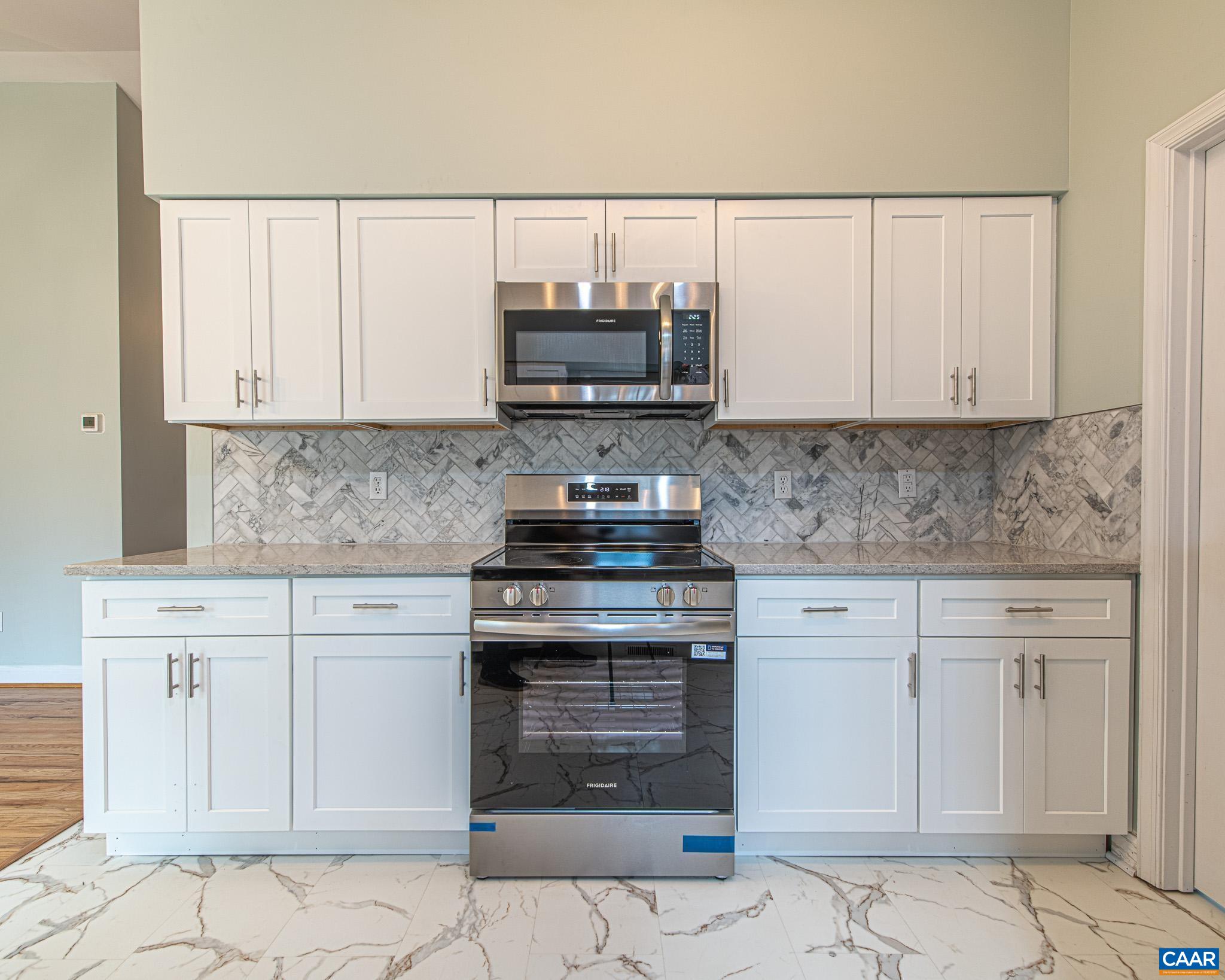 9 AMETHYST RD, PALMYRA, Virginia 22963, 4 Bedrooms Bedrooms, ,3 BathroomsBathrooms,Residential,Renovated Lake Home,9 AMETHYST RD,673898 MLS # 673898