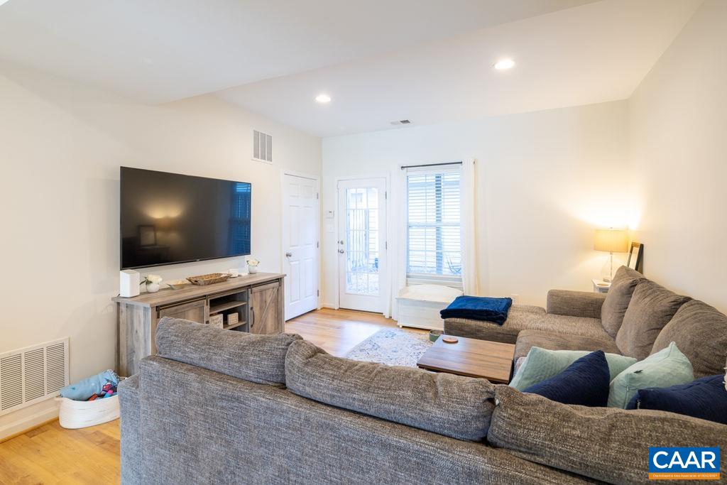 723 RAINIER RD, CHARLOTTESVILLE, Virginia 22903, 3 Bedrooms Bedrooms, ,3 BathroomsBathrooms,Residential,723 RAINIER RD,674385 MLS # 674385