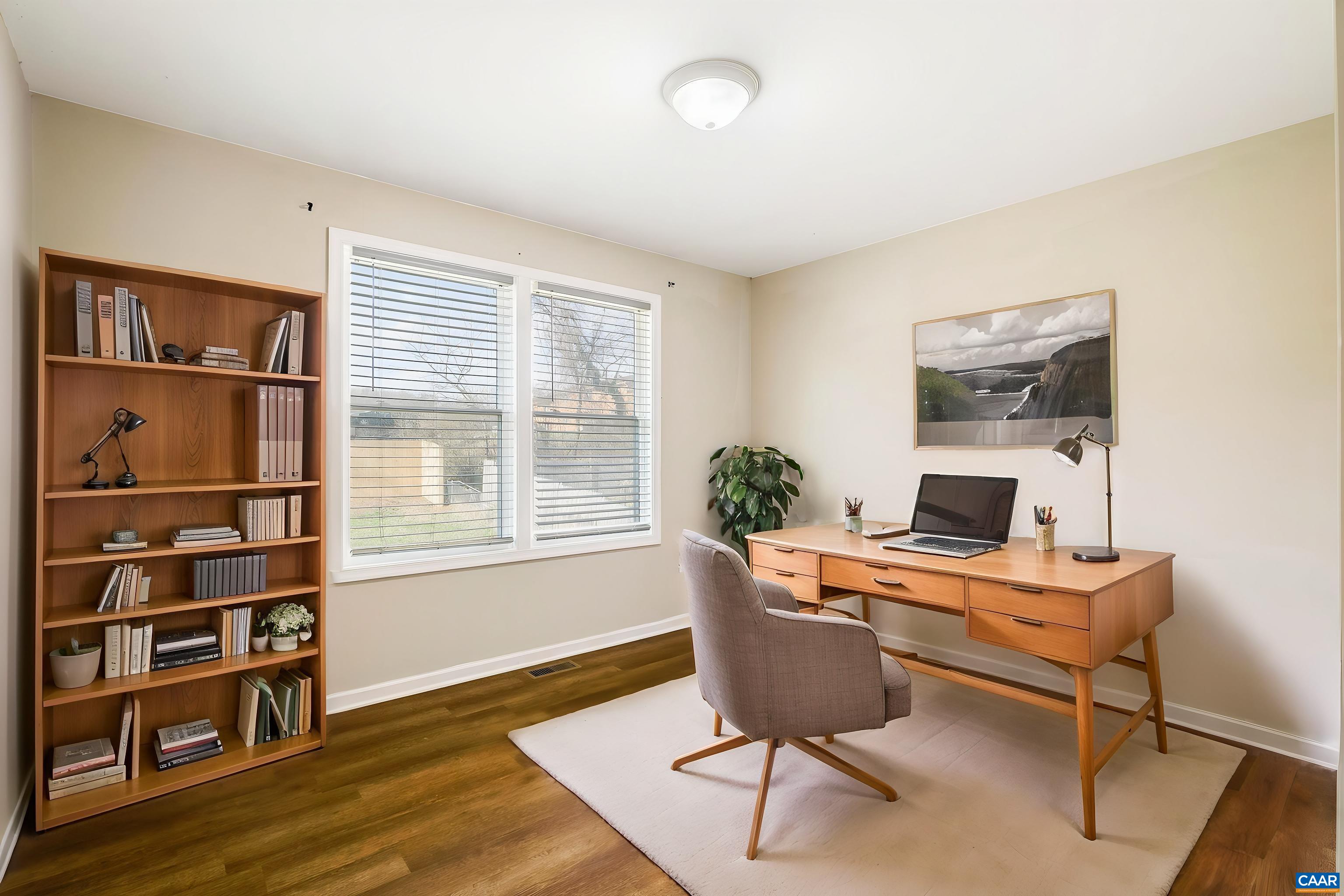 2511 CHESAPEAKE ST, STAUNTON, Virginia 24401, 3 Bedrooms Bedrooms, ,2 BathroomsBathrooms,Residential,2511 CHESAPEAKE ST,674390 MLS # 674390