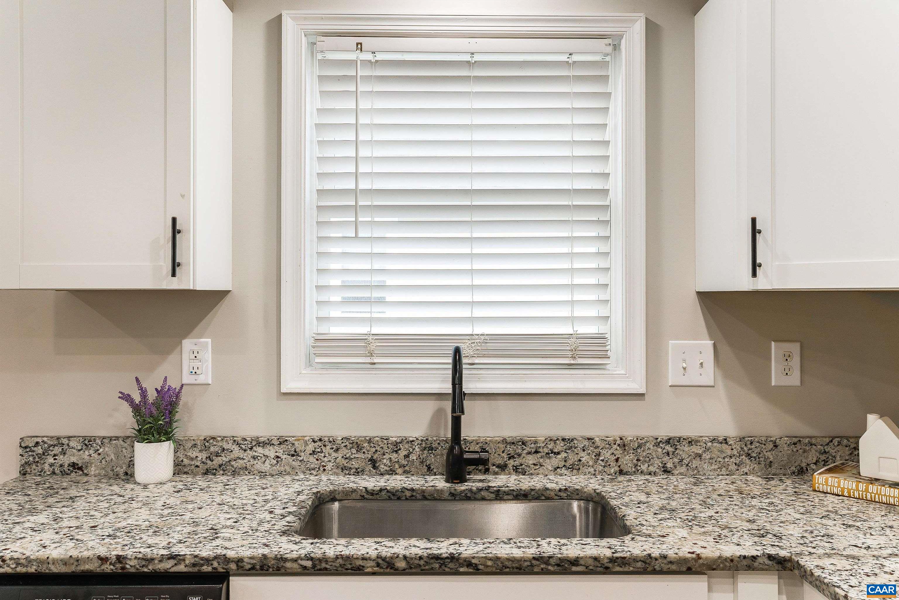 2511 CHESAPEAKE ST, STAUNTON, Virginia 24401, 3 Bedrooms Bedrooms, ,2 BathroomsBathrooms,Residential,2511 CHESAPEAKE ST,674390 MLS # 674390