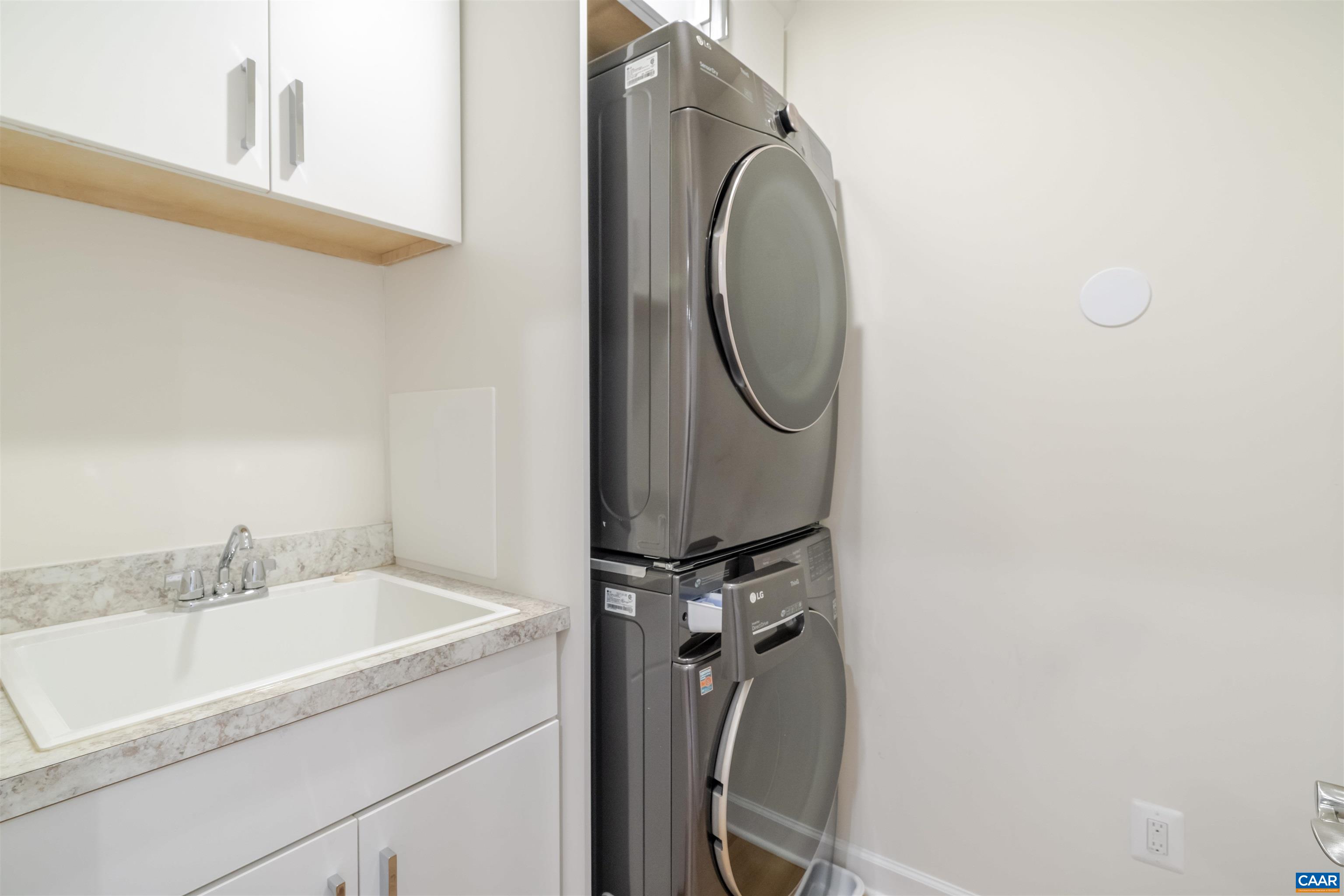 324 BISHOPGATE LN, CROZET, Virginia 22932, 5 Bedrooms Bedrooms, ,5 BathroomsBathrooms,Residential,ADDISON,324 BISHOPGATE LN,674486 MLS # 674486