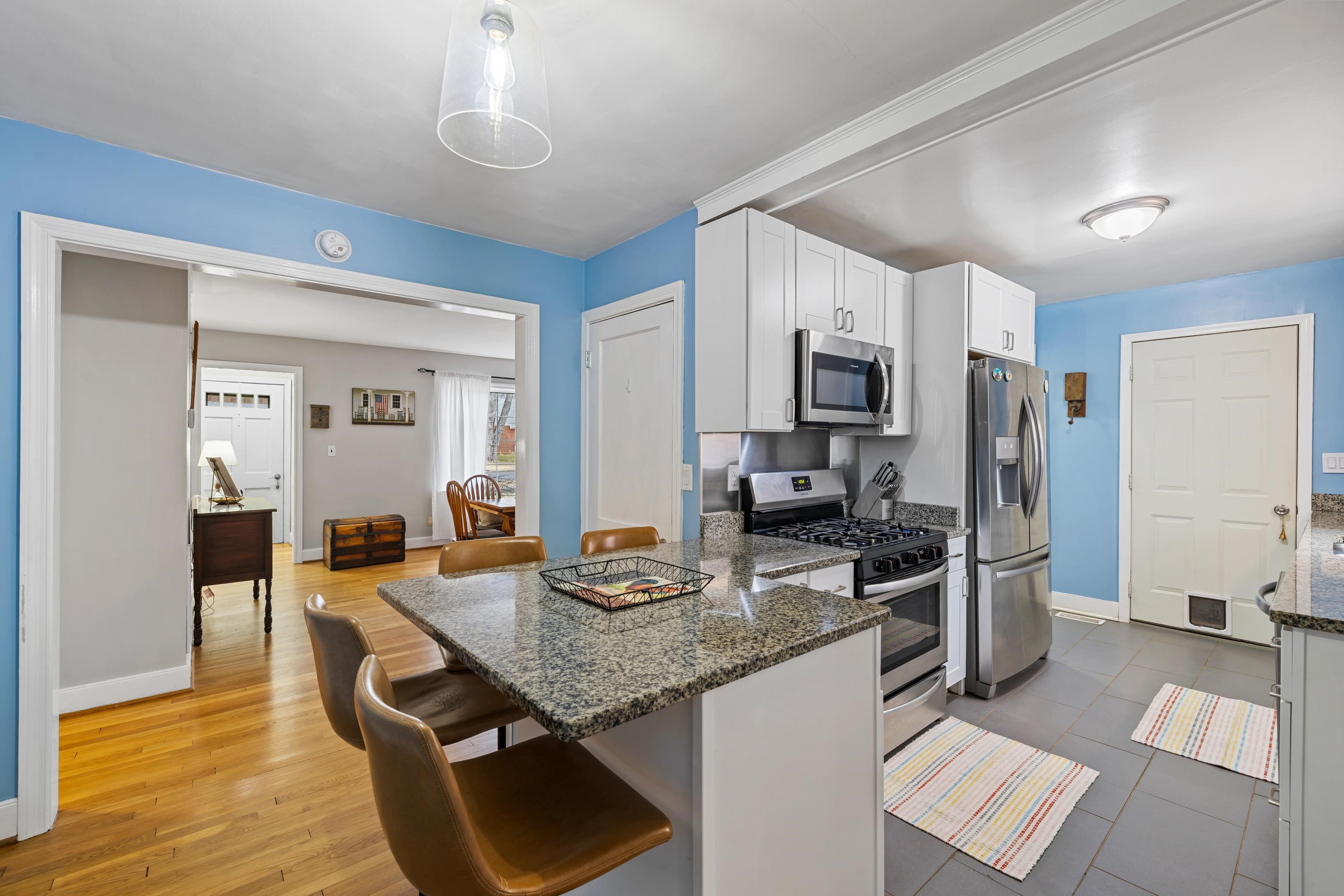 212 ALPHIN AVE, WAYNESBORO, Virginia 22980, 3 Bedrooms Bedrooms, ,1 BathroomBathrooms,Residential,212 ALPHIN AVE,674492 MLS # 674492