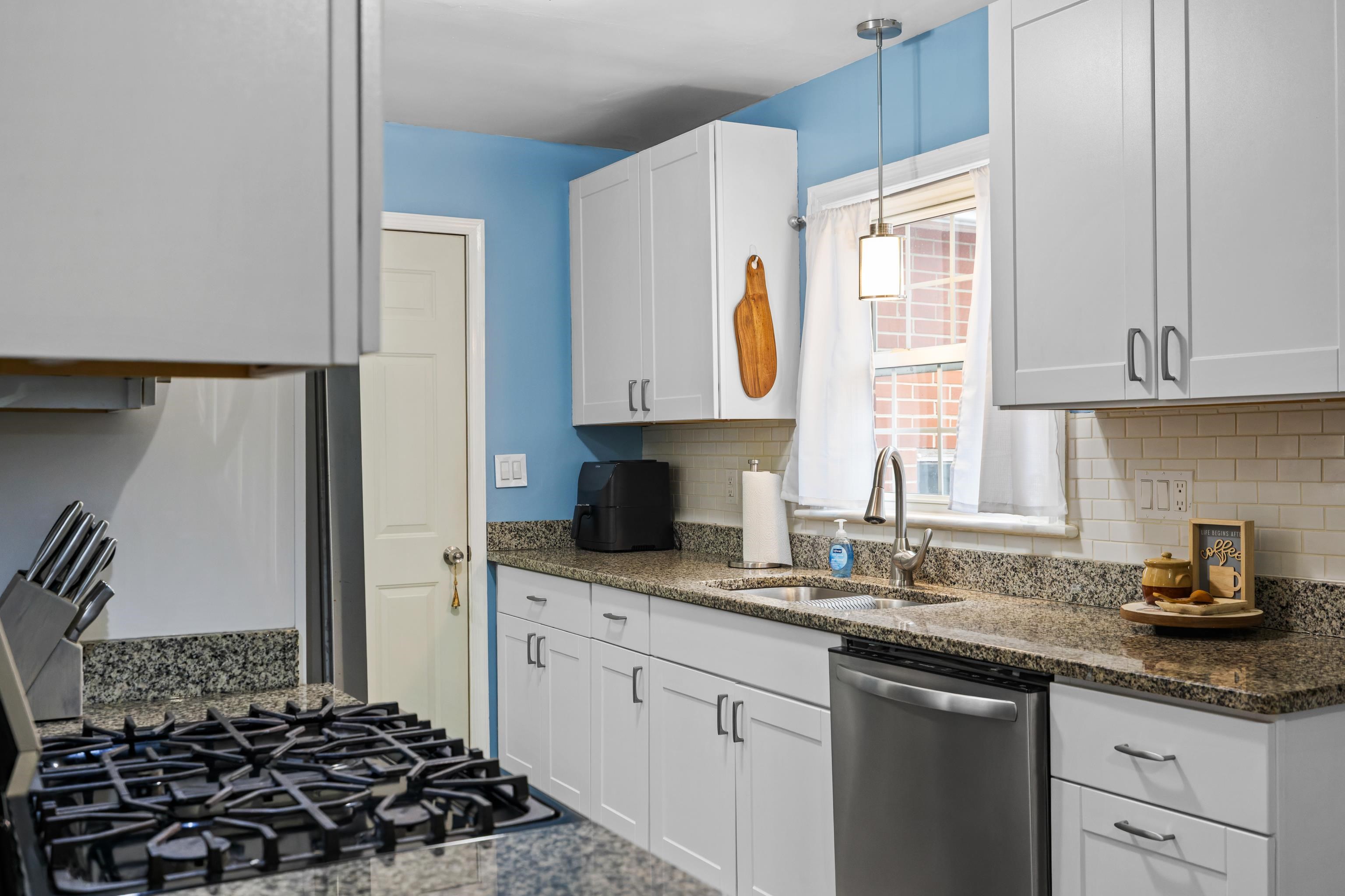 212 ALPHIN AVE, WAYNESBORO, Virginia 22980, 3 Bedrooms Bedrooms, ,1 BathroomBathrooms,Residential,212 ALPHIN AVE,674492 MLS # 674492