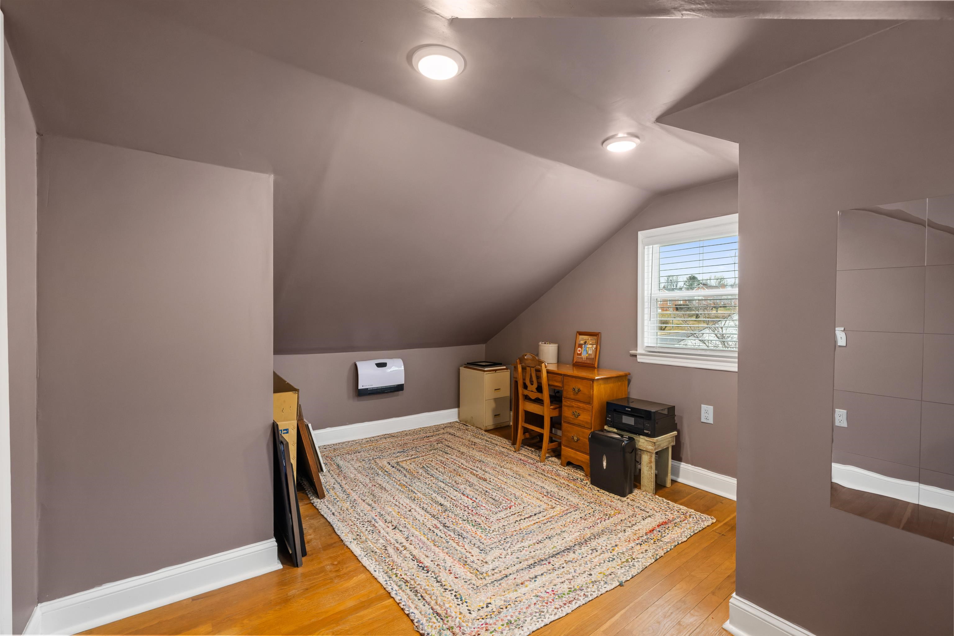 212 ALPHIN AVE, WAYNESBORO, Virginia 22980, 3 Bedrooms Bedrooms, ,1 BathroomBathrooms,Residential,212 ALPHIN AVE,674492 MLS # 674492