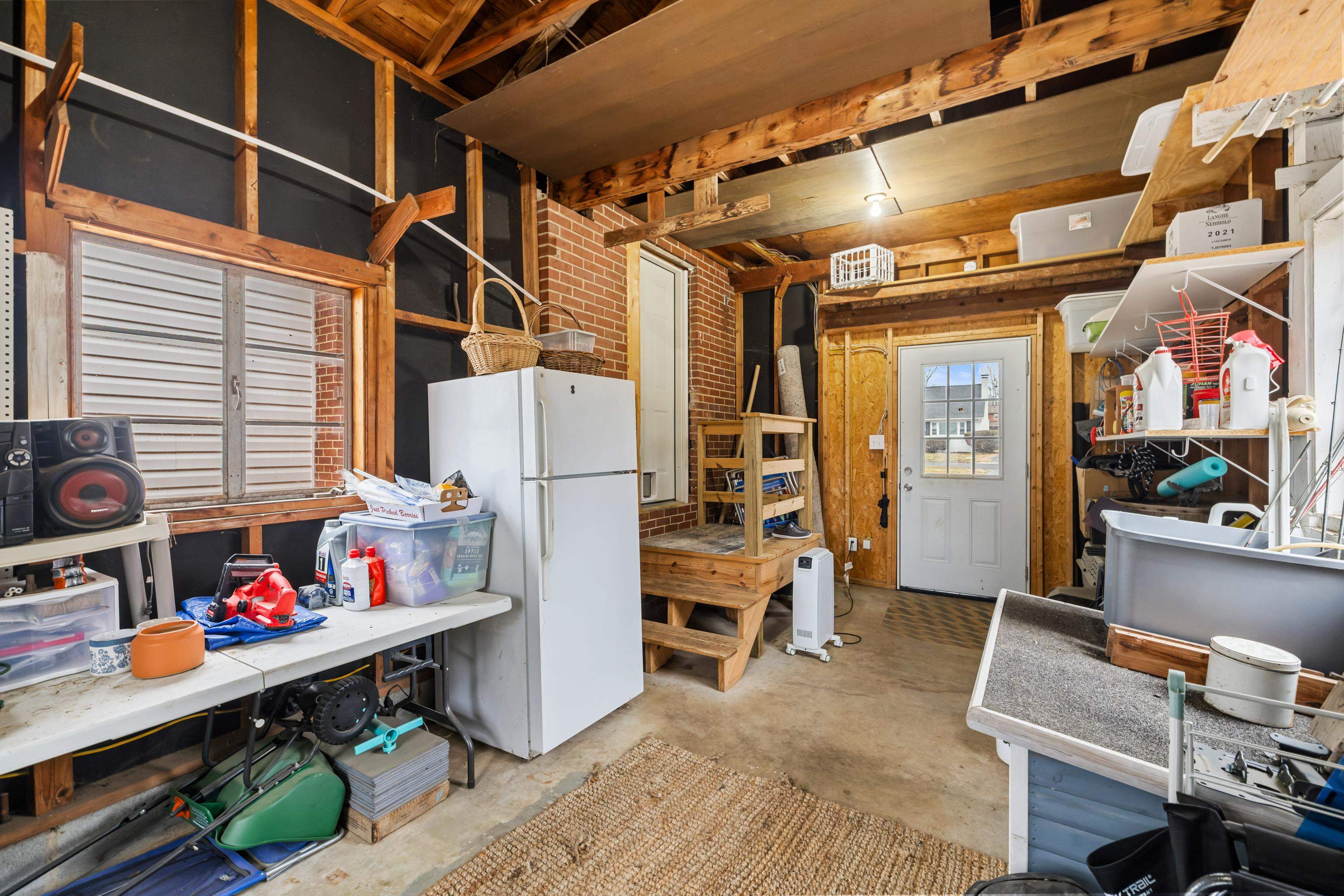 212 ALPHIN AVE, WAYNESBORO, Virginia 22980, 3 Bedrooms Bedrooms, ,1 BathroomBathrooms,Residential,212 ALPHIN AVE,674492 MLS # 674492