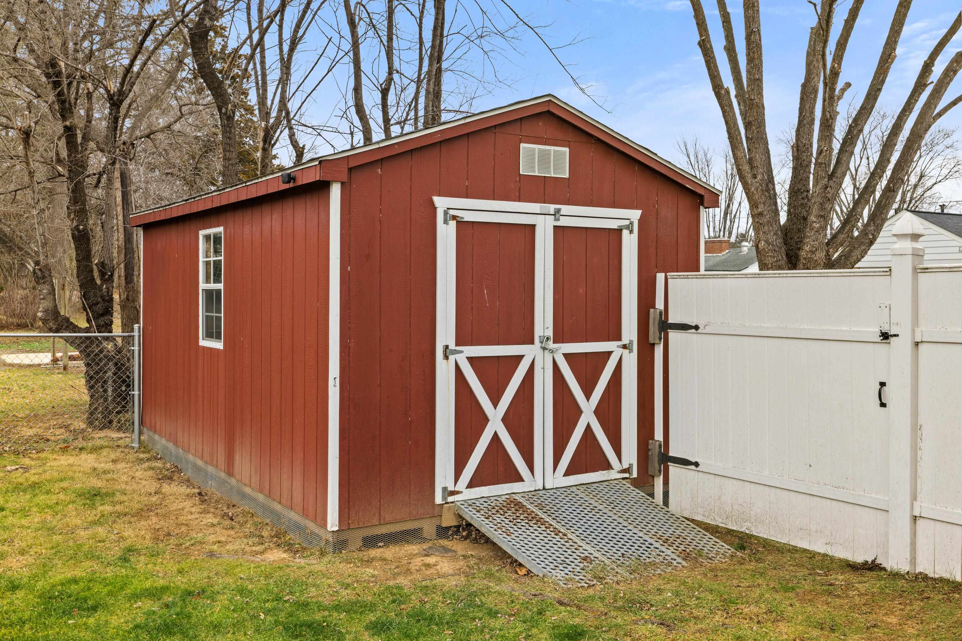 212 ALPHIN AVE, WAYNESBORO, Virginia 22980, 3 Bedrooms Bedrooms, ,1 BathroomBathrooms,Residential,212 ALPHIN AVE,674492 MLS # 674492