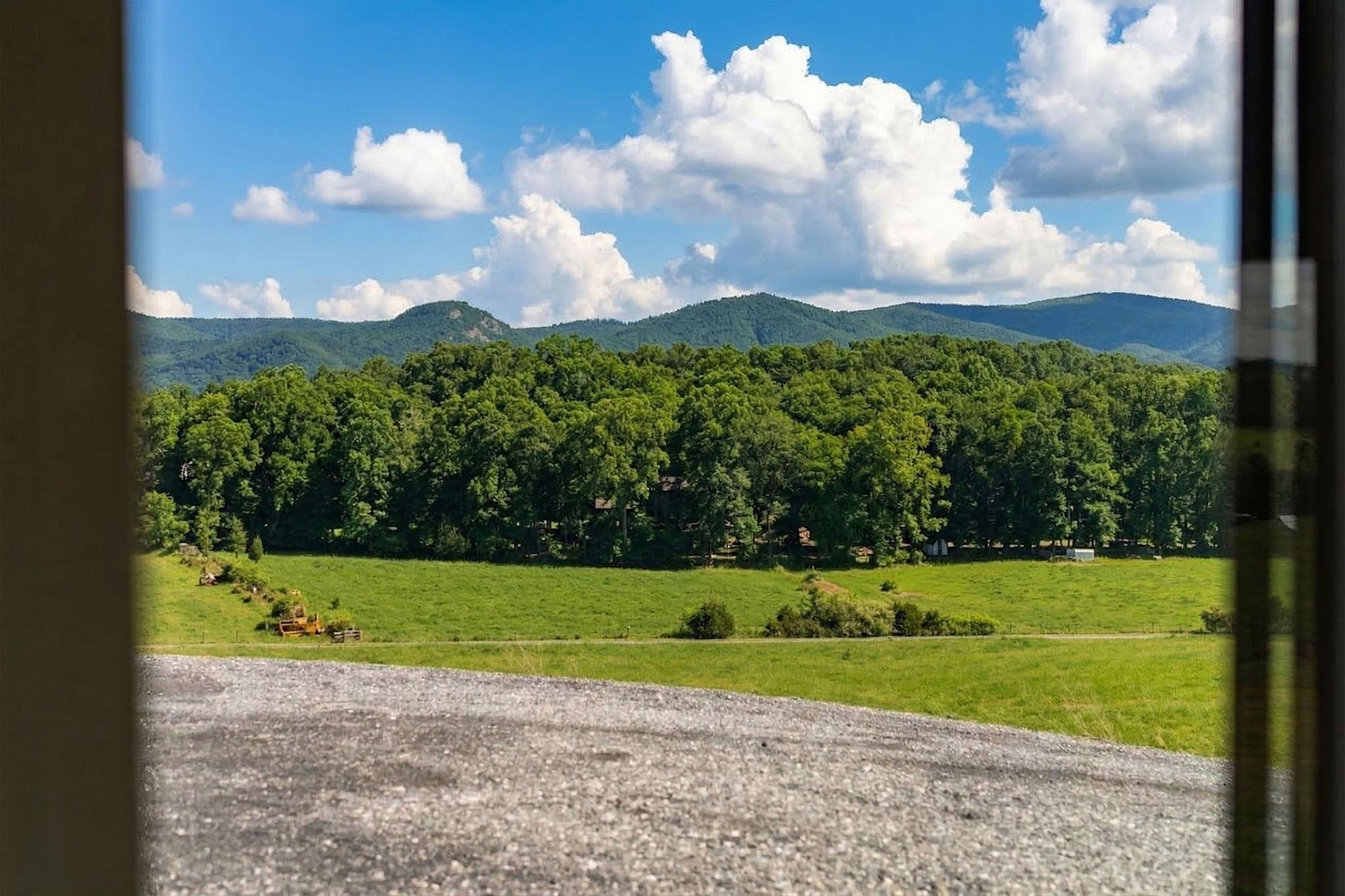 148 TAYLOR LN, GREENVILLE, Virginia 24440, 3 Bedrooms Bedrooms, ,2 BathroomsBathrooms,Residential,148 TAYLOR LN,674496 MLS # 674496