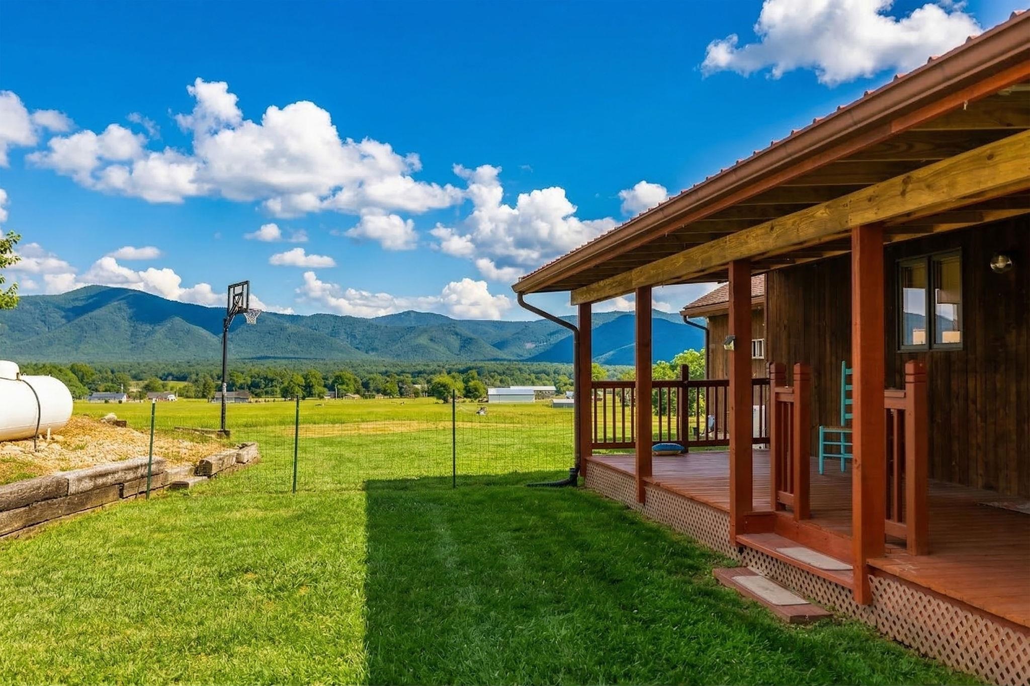 148 TAYLOR LN, GREENVILLE, Virginia 24440, 3 Bedrooms Bedrooms, ,2 BathroomsBathrooms,Residential,148 TAYLOR LN,674496 MLS # 674496