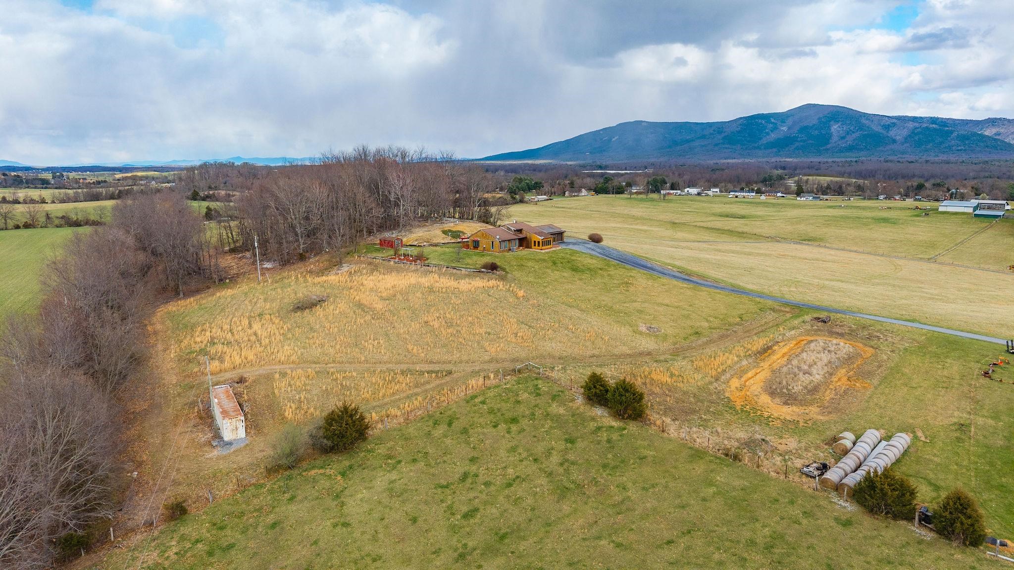 148 TAYLOR LN, GREENVILLE, Virginia 24440, 3 Bedrooms Bedrooms, ,2 BathroomsBathrooms,Residential,148 TAYLOR LN,674496 MLS # 674496