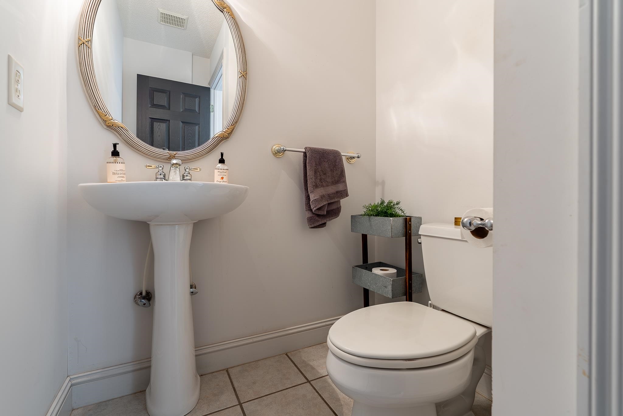 3741 DAVIS RD, PENN LAIRD, Virginia 22846, 6 Bedrooms Bedrooms, ,4 BathroomsBathrooms,Residential,3741 DAVIS RD,674497 MLS # 674497