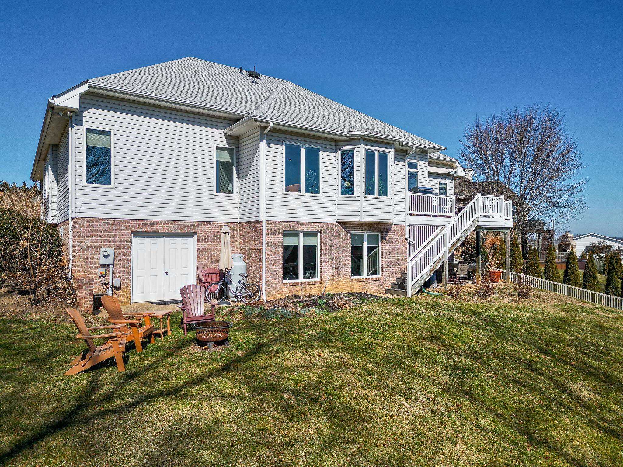 3741 DAVIS RD, PENN LAIRD, Virginia 22846, 6 Bedrooms Bedrooms, ,4 BathroomsBathrooms,Residential,3741 DAVIS RD,674497 MLS # 674497