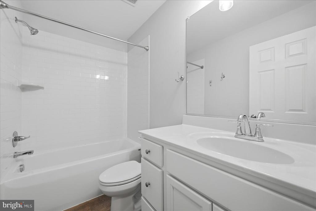 10820 CHANCELLORSVILLE DR, SPOTSYLVANIA, Virginia 22553, 4 Bedrooms Bedrooms, ,3 BathroomsBathrooms,Residential,10820 CHANCELLORSVILLE DR,VASP2039446 MLS # VASP2039446