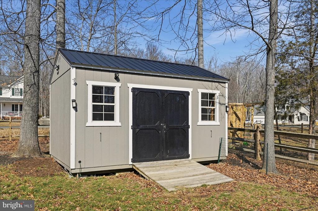 10820 CHANCELLORSVILLE DR, SPOTSYLVANIA, Virginia 22553, 4 Bedrooms Bedrooms, ,3 BathroomsBathrooms,Residential,10820 CHANCELLORSVILLE DR,VASP2039446 MLS # VASP2039446