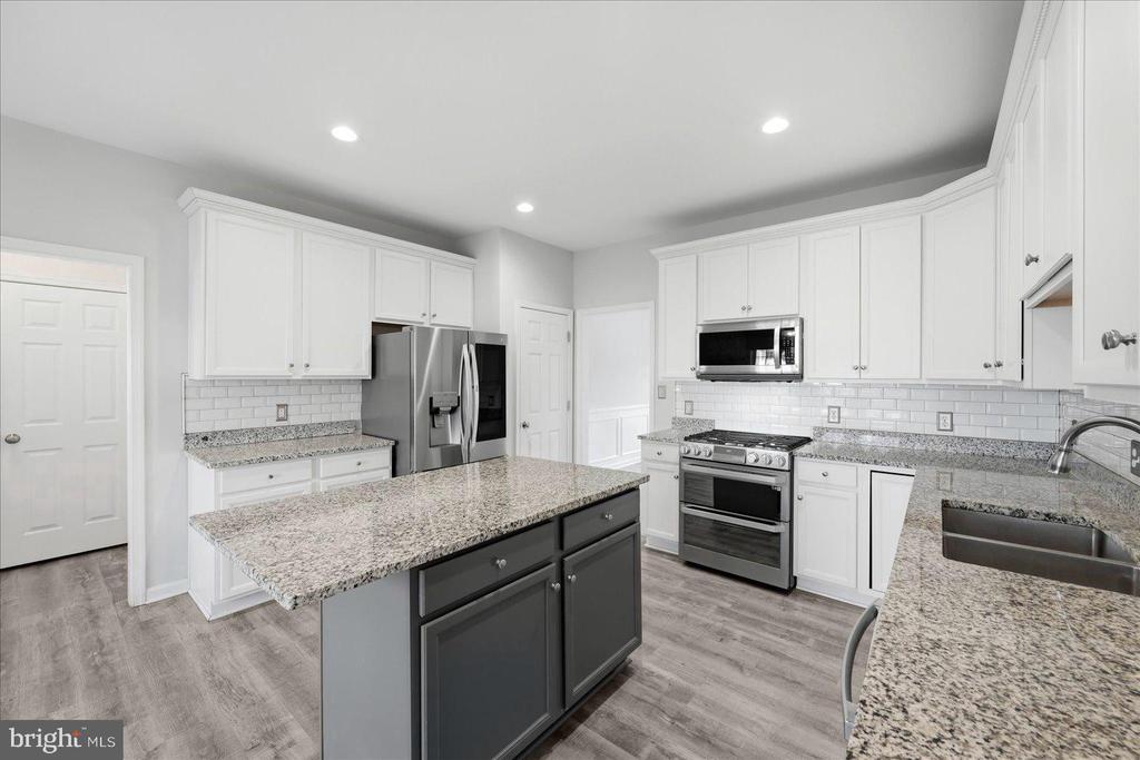 10820 CHANCELLORSVILLE DR, SPOTSYLVANIA, Virginia 22553, 4 Bedrooms Bedrooms, ,3 BathroomsBathrooms,Residential,10820 CHANCELLORSVILLE DR,VASP2039446 MLS # VASP2039446