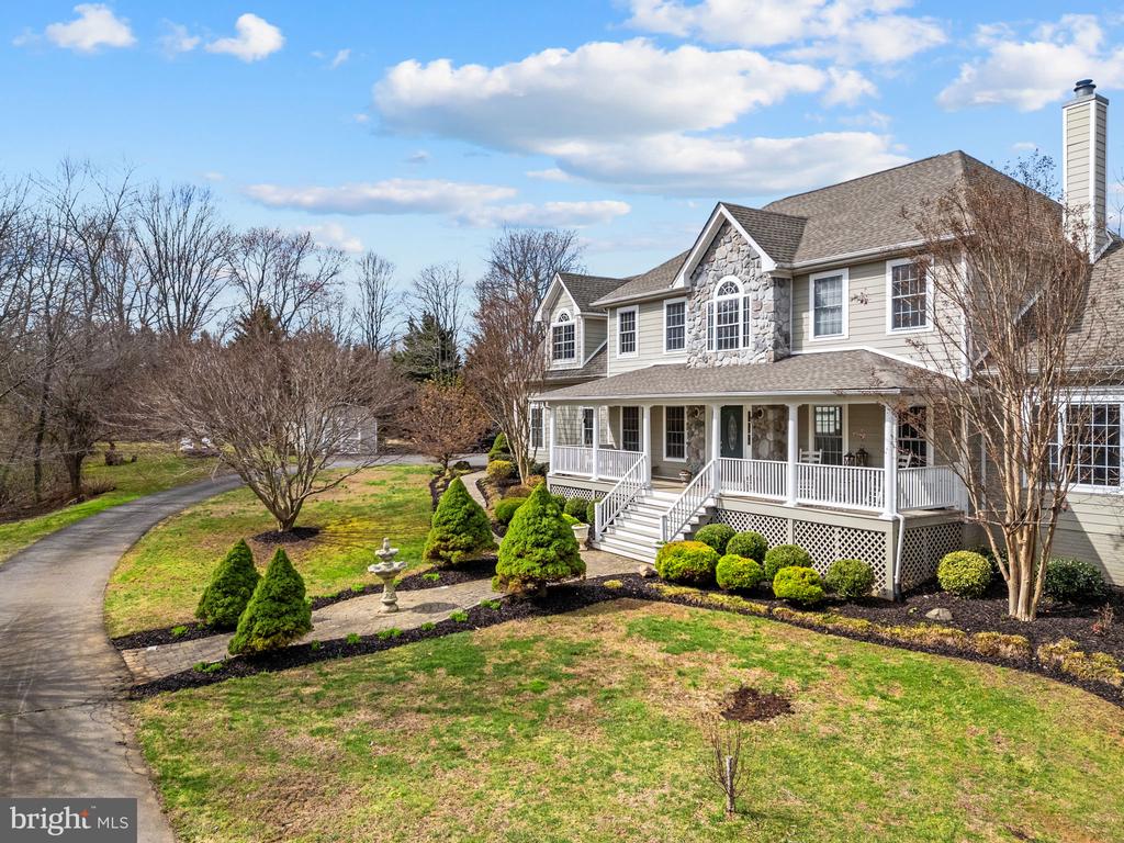 9491 WALSINGHAM LN, MARSHALL, Virginia, 4 Bedrooms Bedrooms, ,5 BathroomsBathrooms,Residential,9491 WALSINGHAM LN,VAFQ2020974 MLS # VAFQ2020974