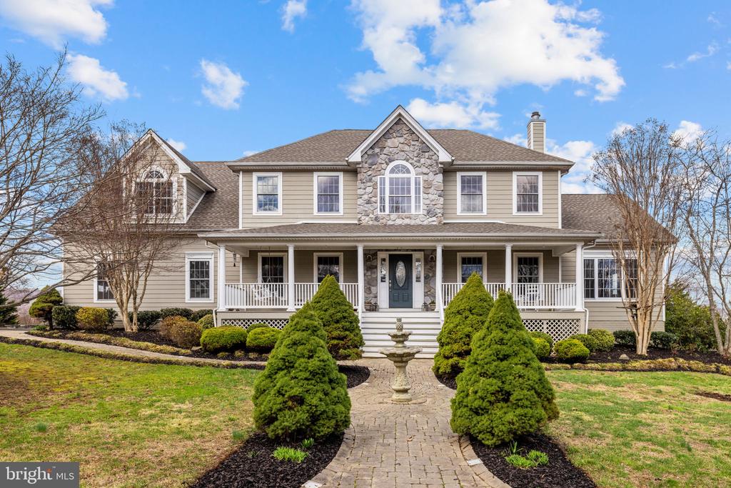 9491 WALSINGHAM LN, MARSHALL, Virginia, 4 Bedrooms Bedrooms, ,5 BathroomsBathrooms,Residential,9491 WALSINGHAM LN,VAFQ2020974 MLS # VAFQ2020974