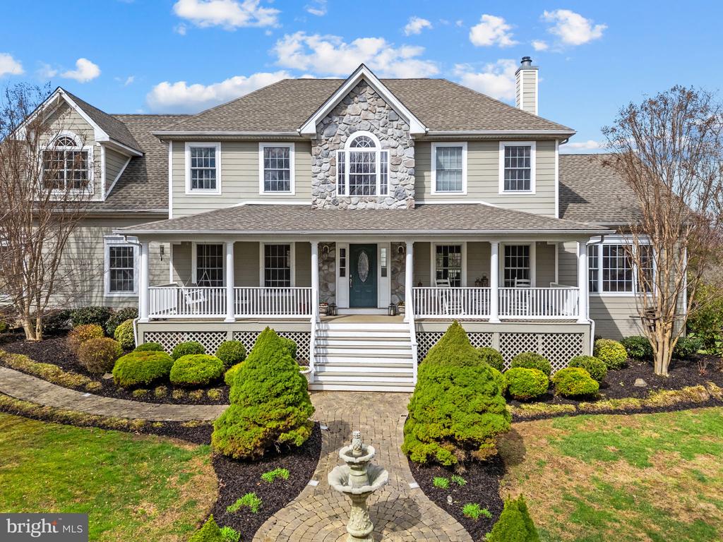 9491 WALSINGHAM LN, MARSHALL, Virginia, 4 Bedrooms Bedrooms, ,5 BathroomsBathrooms,Residential,9491 WALSINGHAM LN,VAFQ2020974 MLS # VAFQ2020974