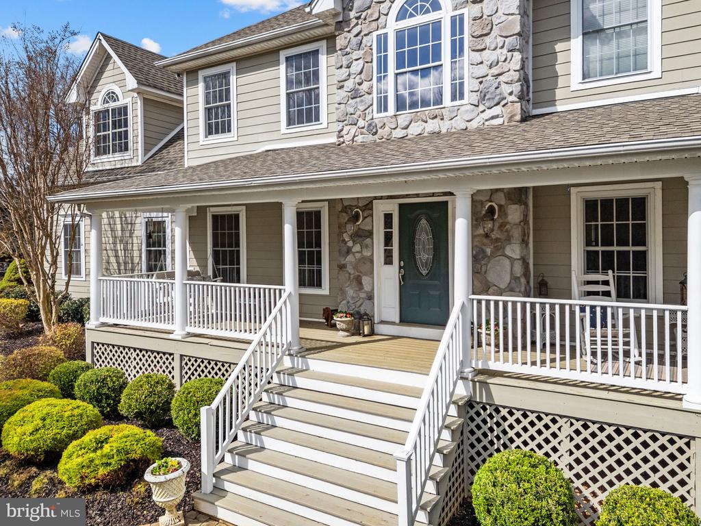 9491 WALSINGHAM LN, MARSHALL, Virginia, 4 Bedrooms Bedrooms, ,5 BathroomsBathrooms,Residential,9491 WALSINGHAM LN,VAFQ2020974 MLS # VAFQ2020974