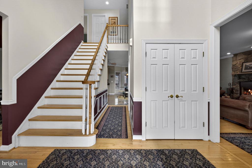 9491 WALSINGHAM LN, MARSHALL, Virginia, 4 Bedrooms Bedrooms, ,5 BathroomsBathrooms,Residential,9491 WALSINGHAM LN,VAFQ2020974 MLS # VAFQ2020974